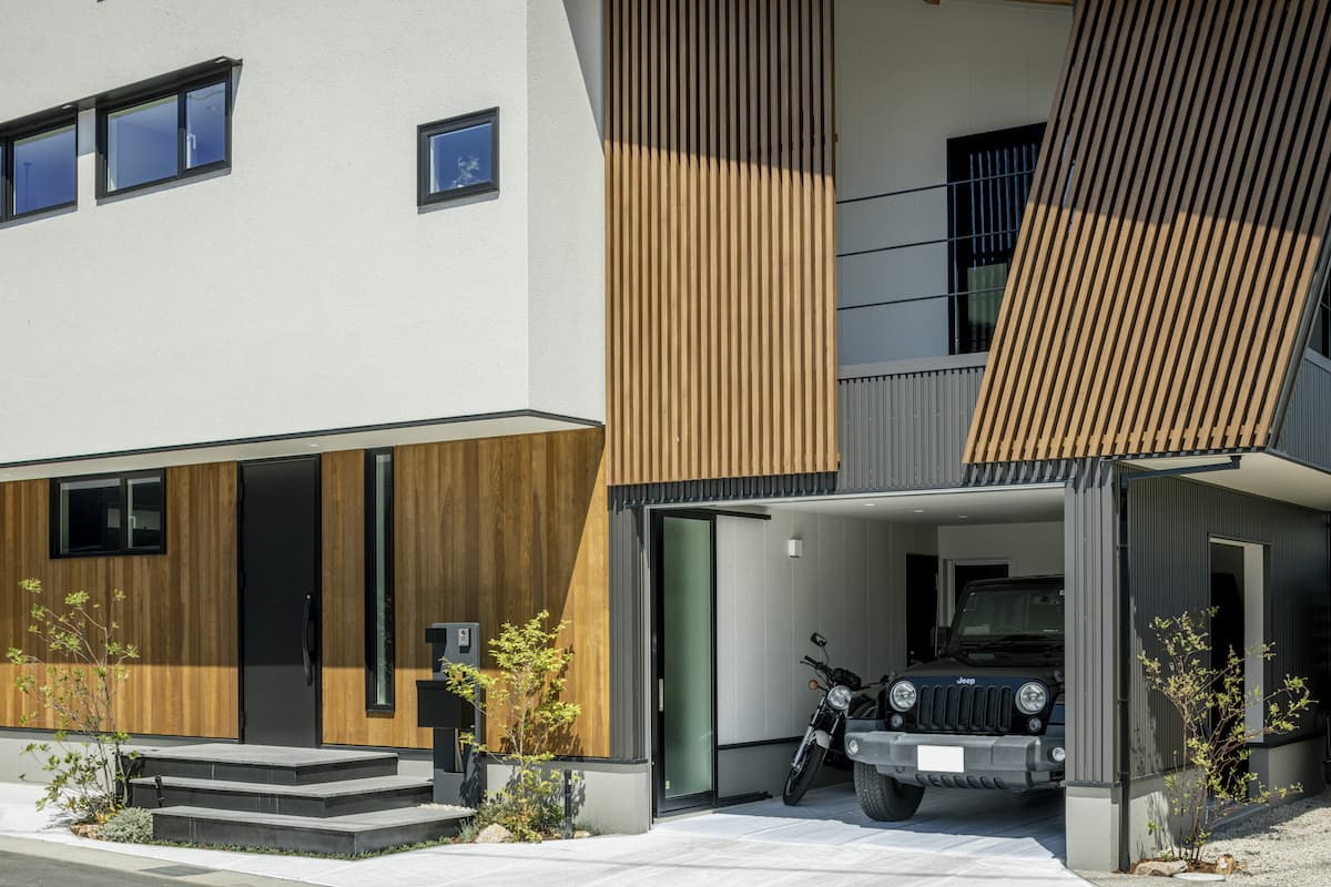 サウナ付きガレージハウスの実例